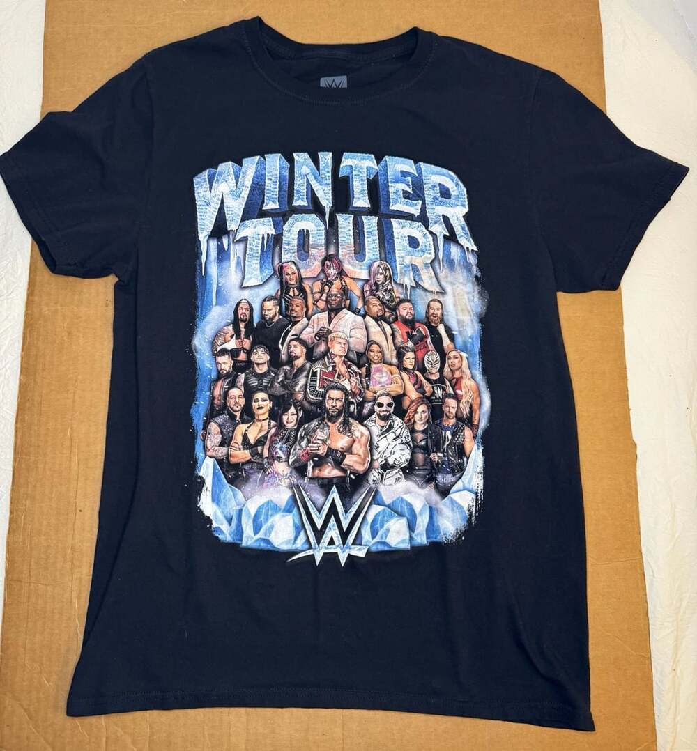 WWE Winter Tour Graphic T-Shirt Black Medium